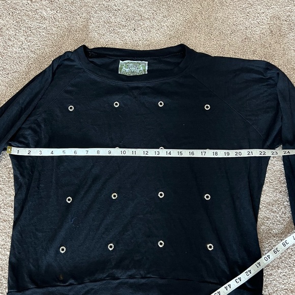 Nation LTD Rhinestone Grommet Raglan Sweatshirt - Picture 4 of 7